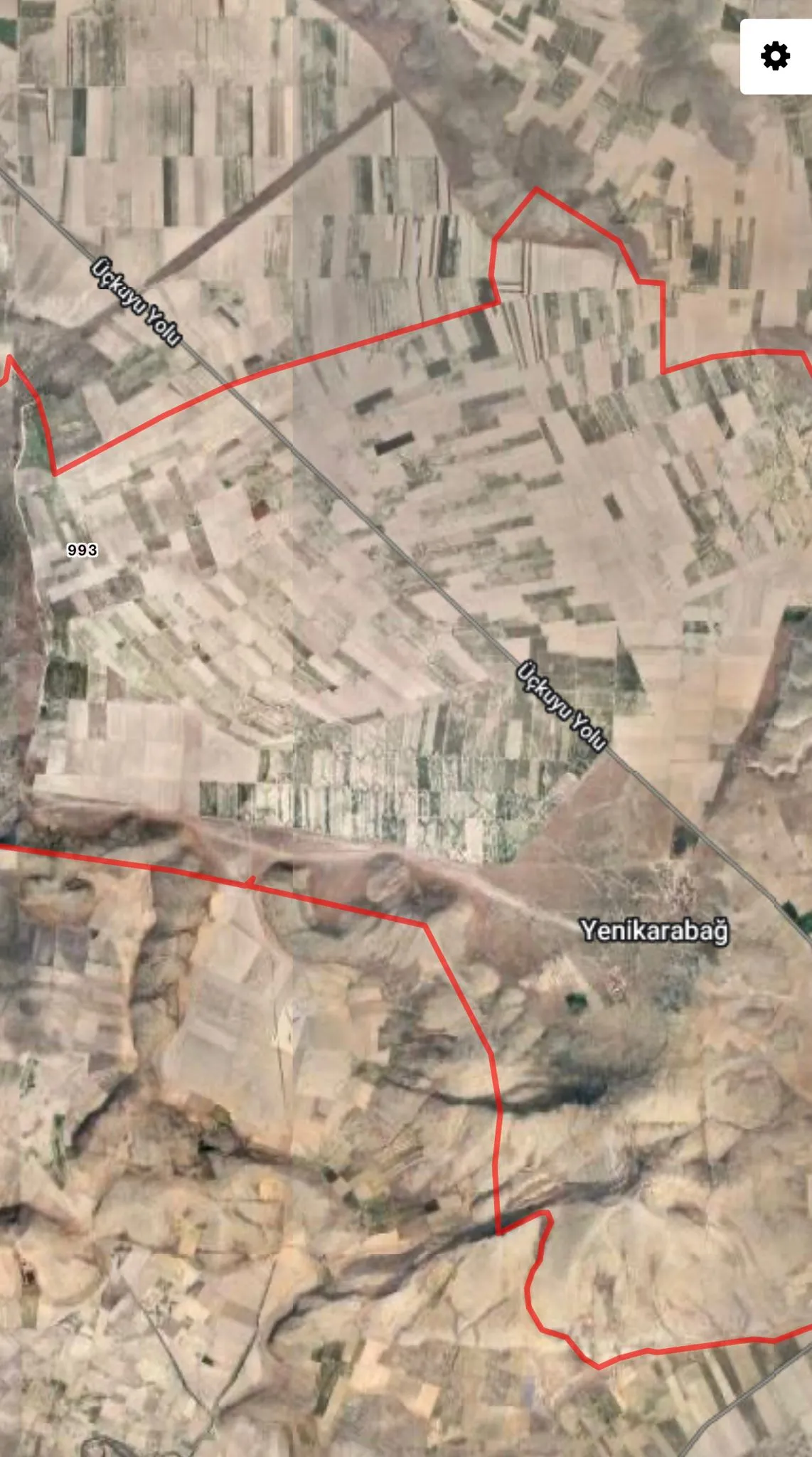 AFYON SULTANDAĞI YENİKARABAĞ'DA 19.000 M2 VERİMLİ TARLA